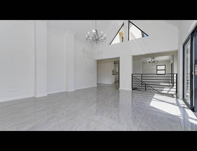 4 BEDROOM HOUSE FOR SALE IN COTSWOLD DOWNS GOLF & COUNTRY ESTATE